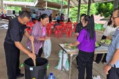 LINE_ALBUM_gogreen-ทต.ดอนตาล11869_260811_53